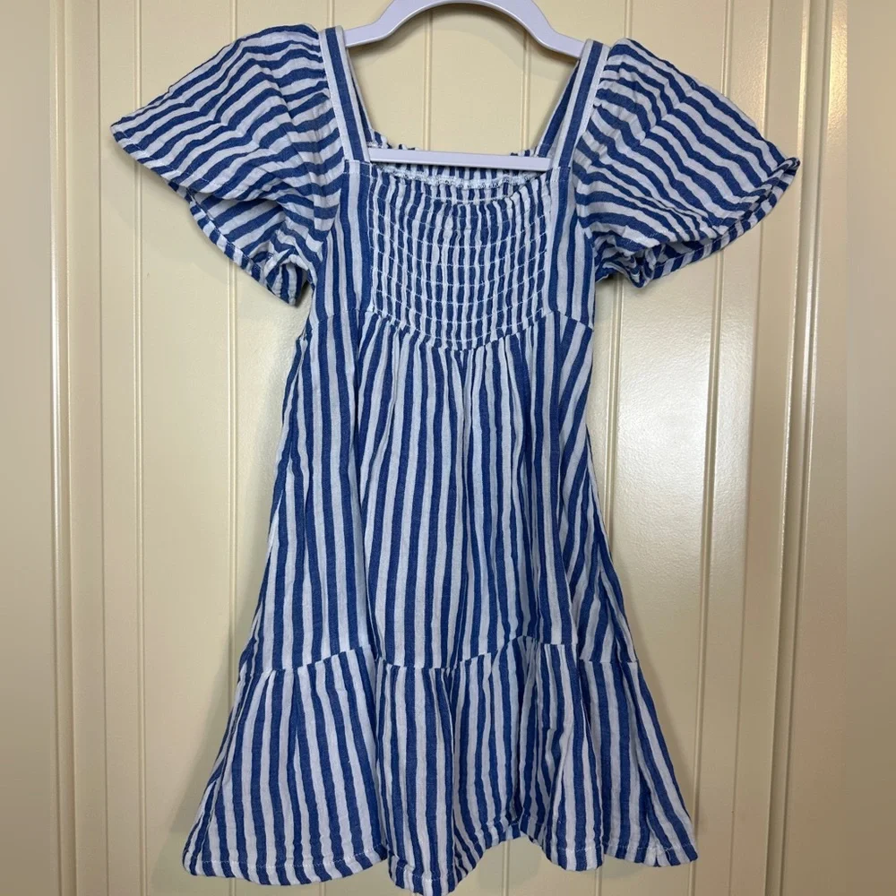 Old Navy Girl’s striped tiered blue white striped dress sz XS 5‎ GUC